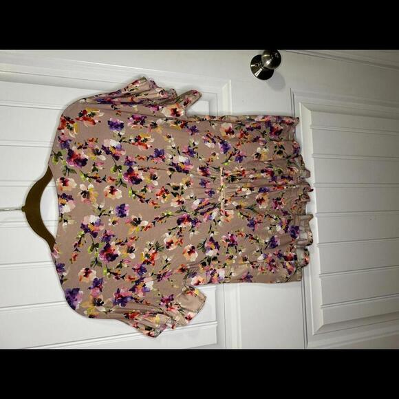 Dolan Anthropologie Left Coast Beige Floral Pleated Ruffle Short Sleeve Blouse - Picture 6 of 7